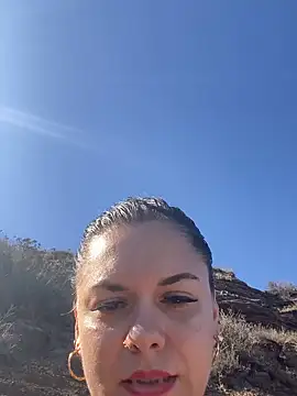 Luccreccia  online show from 10-08-25, 01:53