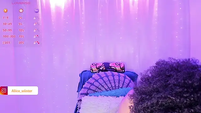 Alice winter  online show from 01-13-25, 03:01