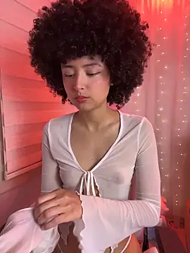 Snapshot of Alice_winter_ chatting on 12-18-25, 06:14 Alice winter online show from 12-18-25, 06:14