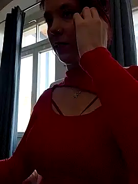 Snapshot of Loona-Lexxington chatting on 12-26-24, 11:32 Loona-Lexxington online show from 12-26-24, 11:32