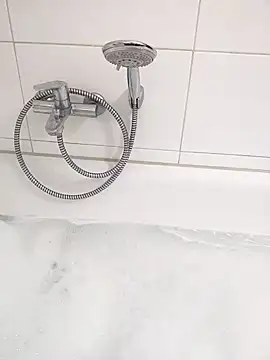 Snapshot of Loona-Lexxington chatting on 01-10-25, 06:06 Loona-Lexxington online show from 01-10-25, 06:06