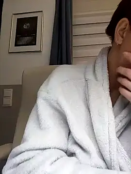 Snapshot of Loona-Lexxington chatting on 01-22-25, 08:59 Loona-Lexxington online show from 01-22-25, 08:59