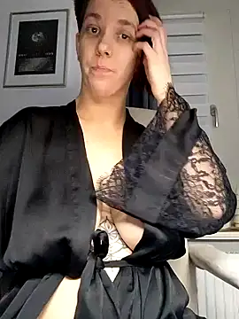 Snapshot of Loona-Lexxington chatting on 02-05-25, 06:37 Loona-Lexxington online show from 02-05-25, 06:37