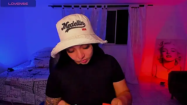 Snapshot of KetziaDoll chatting on 10-05-25, 04:00 KetziaDoll online show from 10-05-25, 04:00