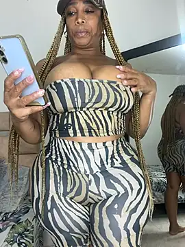 Alishagoddes online show from 02-22-26, 04:24