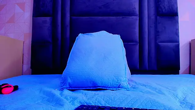 hot dione online show from 10-27-25, 07:18