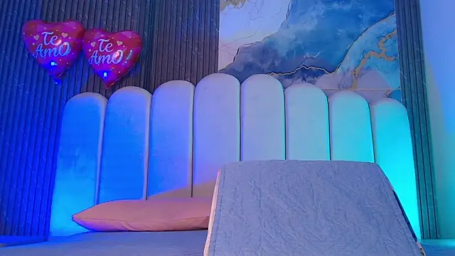 hot dione online show from 02-24-26, 07:12