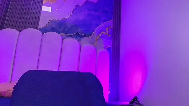 hot dione online show from 04-24-26, 07:16