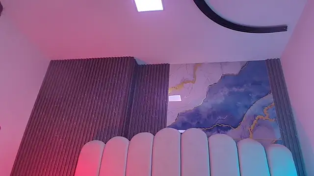 hot dione online show from 04-25-26, 07:22