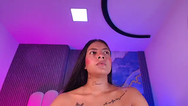 Snapshot of hot_dione chatting on 04-30-26, 08:57 hot dione online show from 04-30-26, 08:57