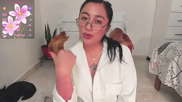 LisaHadwin online show from 10-13-25, 08:42