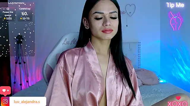 Snapshot of alee_lenoxx chatting on 02-14-25, 11:09 alee lenoxx online show from 02-14-25, 11:09