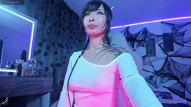 Snapshot of satanbabee chatting on 10-03-25, 11:46 satanbabee online show from 10-03-25, 11:46