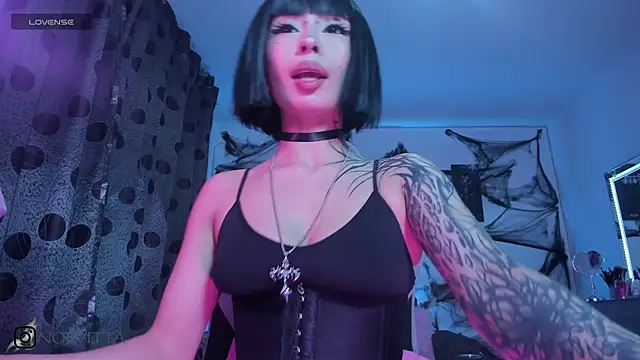 Snapshot of satanbabee chatting on 10-23-25, 11:14 satanbabee online show from 10-23-25, 11:14