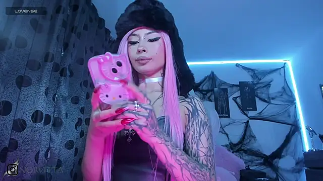 Snapshot of satanbabee chatting on 10-26-25, 11:20 satanbabee online show from 10-26-25, 11:20