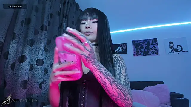 Snapshot of satanbabee chatting on 11-09-25, 11:25 satanbabee online show from 11-09-25, 11:25