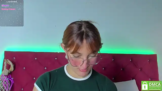 Ruth harvey  online show from 12-21-24, 01:32