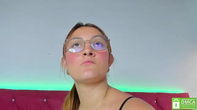 Ruth harvey  online show from 02-25-25, 06:42