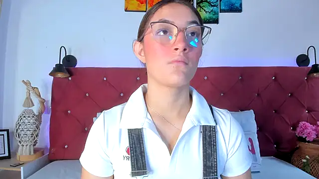 Snapshot of Ruth_harvey_ chatting on 11-01-25, 01:57 Ruth harvey online show from 11-01-25, 01:57