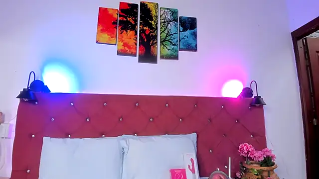 Snapshot of Ruth_harvey_ chatting on 11-30-25, 01:48 Ruth harvey online show from 11-30-25, 01:48