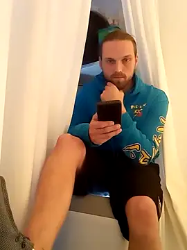 VitaminmanFL online show from 01-04-25, 08:27