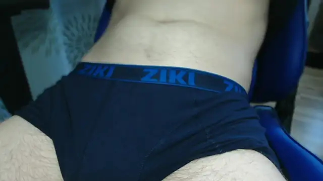 Snapshot of Jonnyyy18teen chatting on 03-15-25, 02:12 Jonnyyy18teen online show from 03-15-25, 02:12