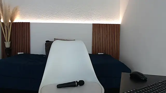 Dakotagloss online show from 02-23-25, 08:33