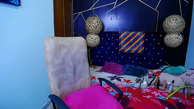 EmilyTsSweet online show from 03-12-25, 05:07