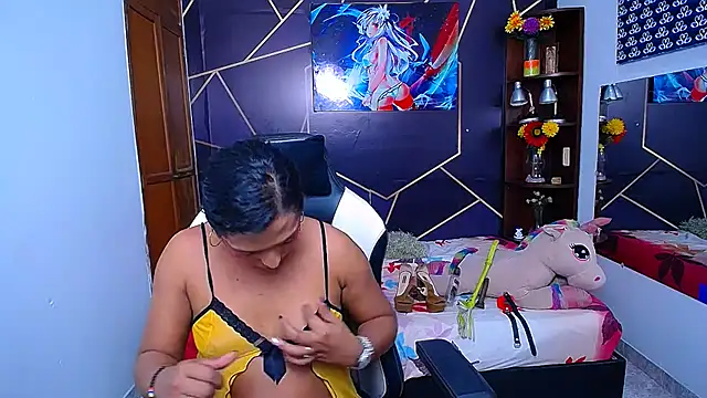 EmilyTsSweet online show from 09-18-25, 01:46