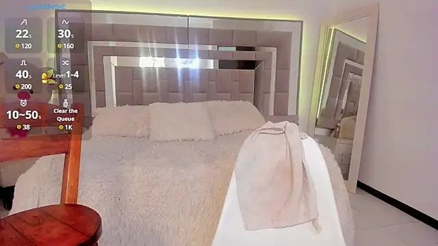 Nicolle foxy online show from 12-20-24, 07:07