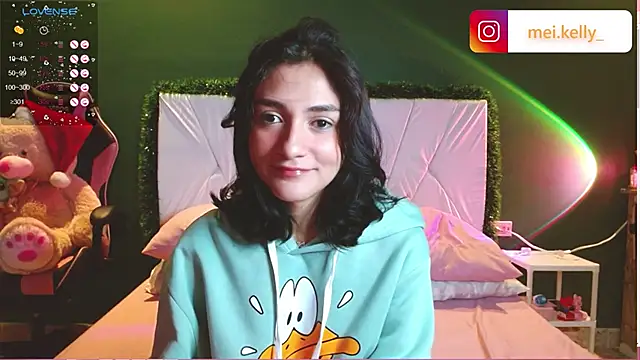 Snapshot of Mei_Kelly chatting on 12-15-24, 10:50 Mei Kelly online show from 12-15-24, 10:50