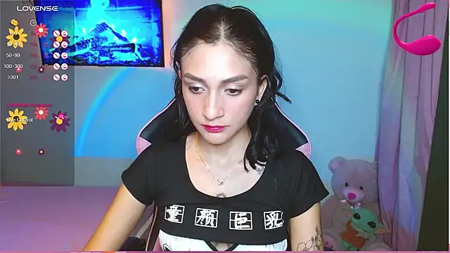 Snapshot of Mei_Kelly chatting on 01-25-25, 11:54 Mei Kelly online show from 01-25-25, 11:54