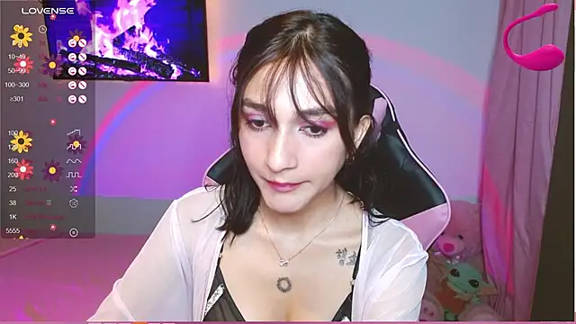 Snapshot of Mei_Kelly chatting on 01-27-25, 11:33 Mei Kelly online show from 01-27-25, 11:33