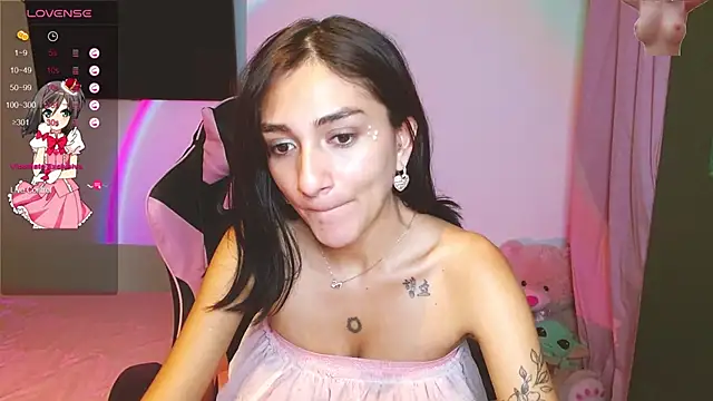 Snapshot of Mei_Kelly chatting on 02-05-25, 03:13 Mei Kelly online show from 02-05-25, 03:13