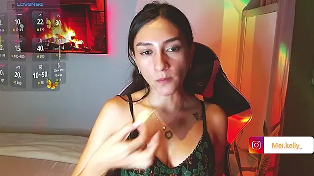 Snapshot of Mei_Kelly chatting on 09-21-25, 01:51 Mei Kelly online show from 09-21-25, 01:51