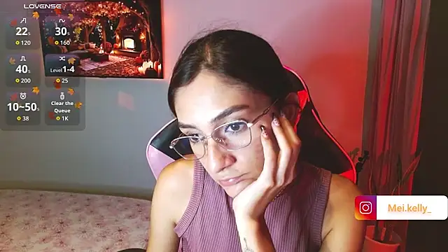 Snapshot of Mei_Kelly chatting on 10-27-25, 01:31 Mei Kelly online show from 10-27-25, 01:31