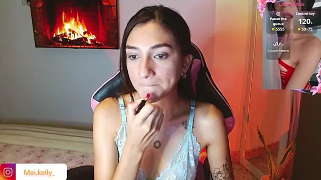 Snapshot of Mei_Kelly chatting on 11-12-25, 01:17 Mei Kelly online show from 11-12-25, 01:17