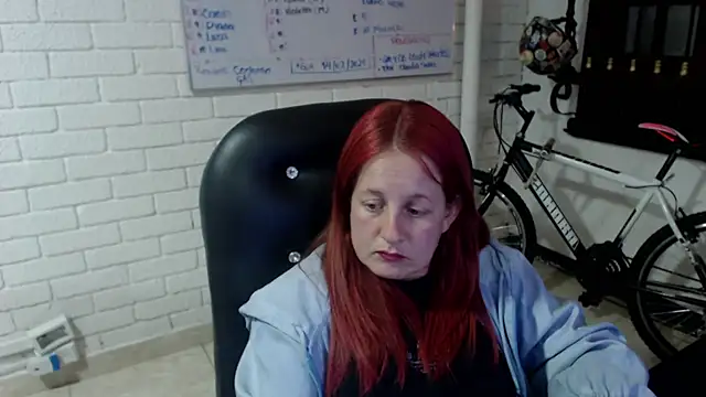 ViioletaMora online show from 03-03-25, 10:42