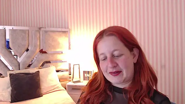 ViioletaMora online show from 03-11-25, 10:20