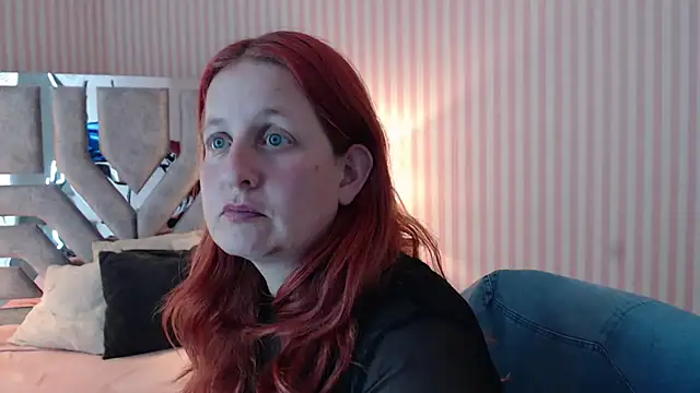 ViioletaMora online show from 03-12-25, 01:47