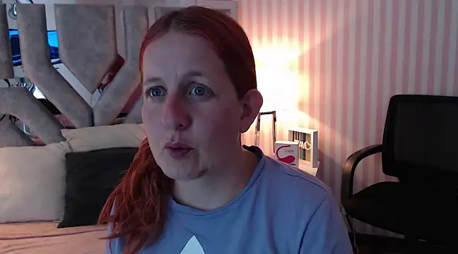 ViioletaMora online show from 03-19-25, 08:00