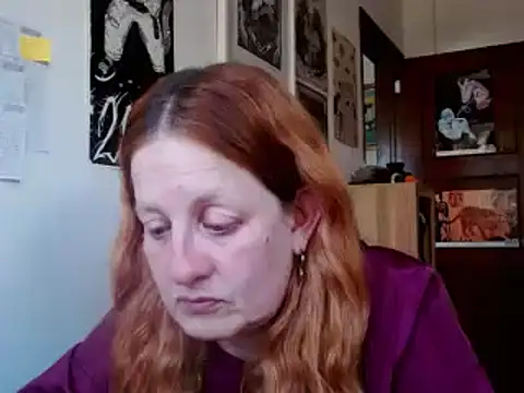 Snapshot of ViioletaMora chatting on 06-11-26, 09:13 ViioletaMora online show from 06-11-26, 09:13
