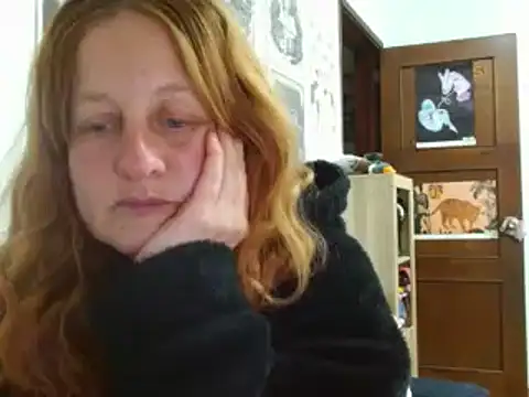 Snapshot of ViioletaMora chatting on 06-13-26, 04:54 ViioletaMora online show from 06-13-26, 04:54