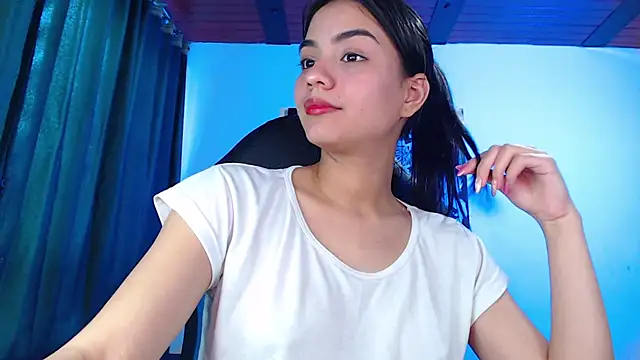 Ariel Zeo1 online show from 12-17-24, 08:10