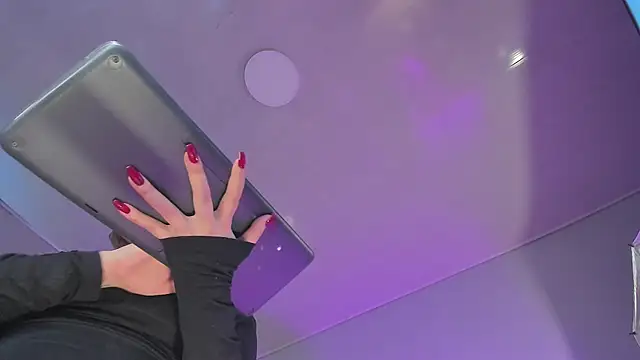 Hannah Borbon online show from 02-20-25, 05:01