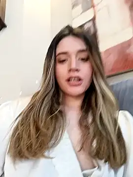 Snapshot of maliciaworld chatting on 01-12-25, 10:12 maliciaworld online show from 01-12-25, 10:12