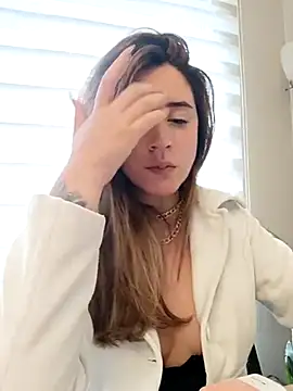 Snapshot of maliciaworld chatting on 03-11-25, 08:20 maliciaworld online show from 03-11-25, 08:20