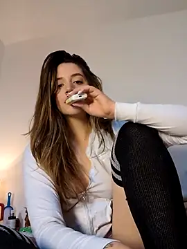 Snapshot of maliciaworld chatting on 09-13-25, 10:20 maliciaworld online show from 09-13-25, 10:20