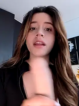 Snapshot of maliciaworld chatting on 09-29-25, 07:19 maliciaworld online show from 09-29-25, 07:19