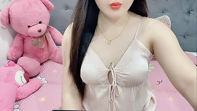 Snapshot of Funikio chatting on 10-24-25, 01:24 Funikio online show from 10-24-25, 01:24